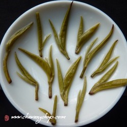 2013 Yunnan Simao Premium Green Tea "Gao Shan Yin Ya"